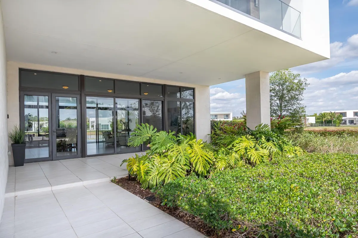 Photo 3 at 16553 Botaniko Drive, Weston