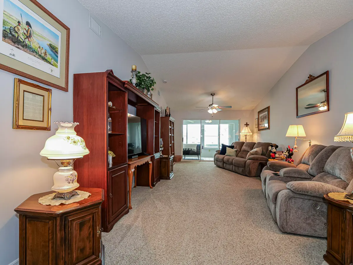 870 Lake Orchid Circle 204, Vero Beach, FL – photo 4