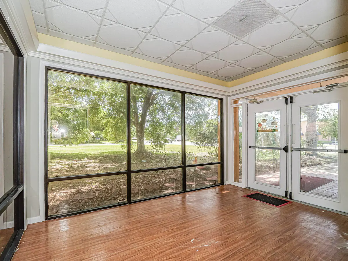 3660 20th Street, Vero Beach, FL – mixed-use space photo 4