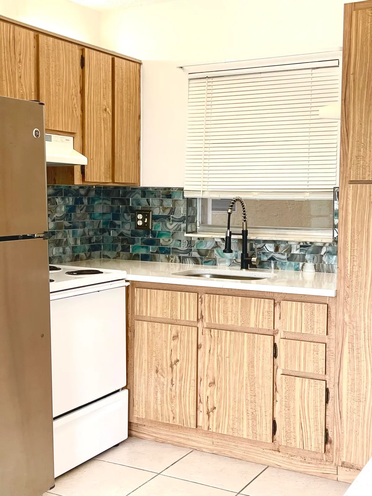 KITCHEN at 3822 N University Drive 3822, Coral Springs