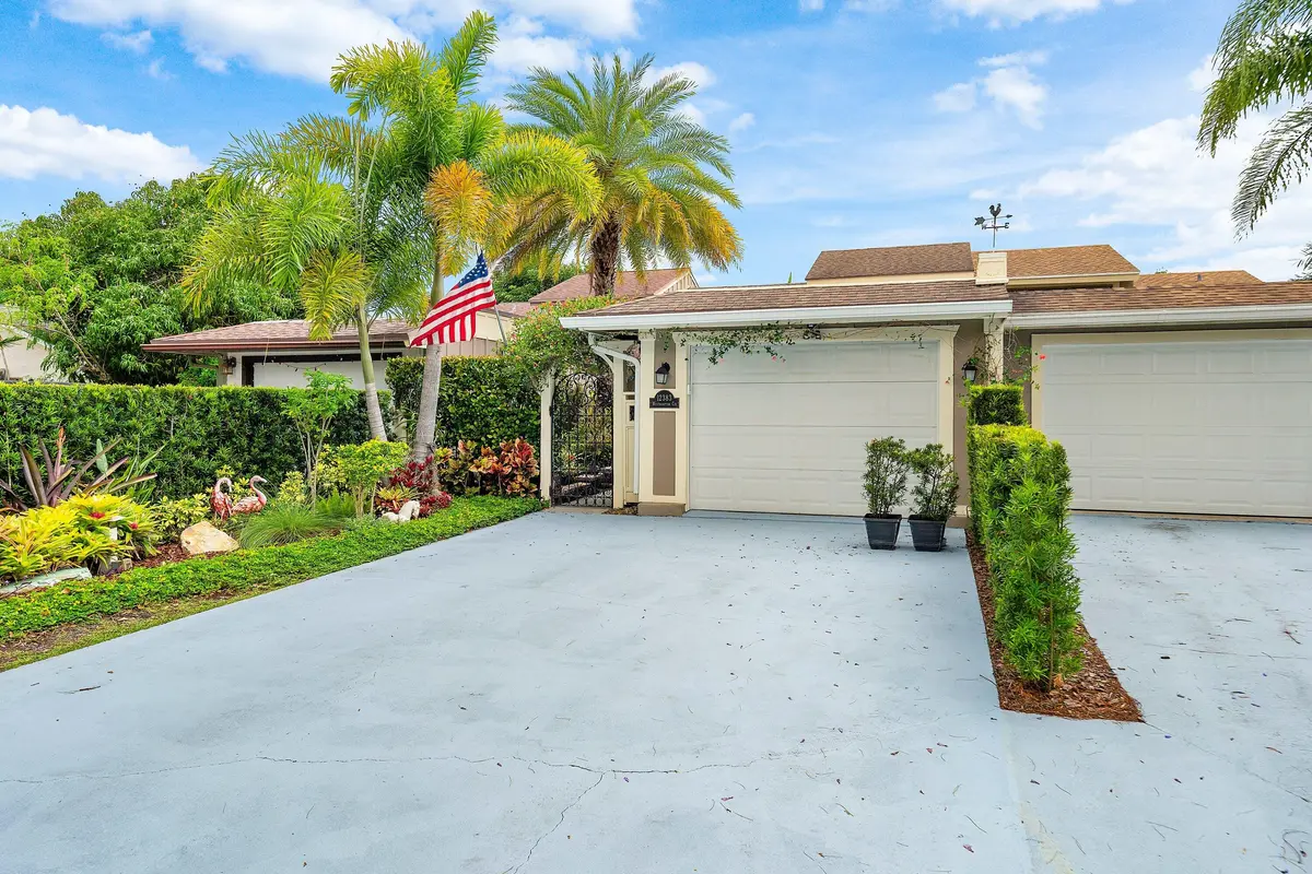 12383 Westhampton Circle Wellington FL at 12383 Westhampton Circle, Wellington