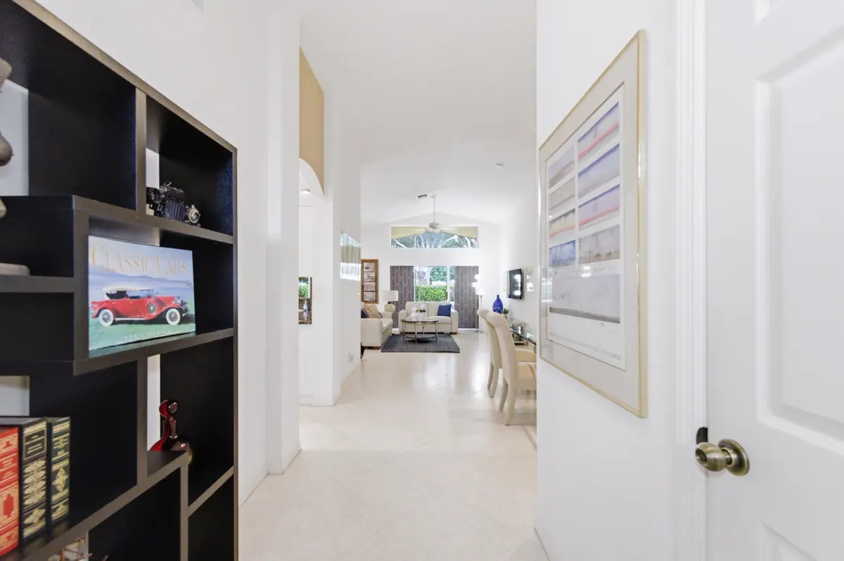 Foyer-Entrance at 6585 Vía Vicenza, Delray Beach
