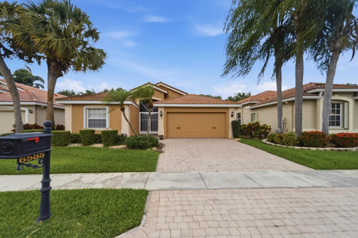 Front (11) at 6585 Vía Vicenza, Delray Beach