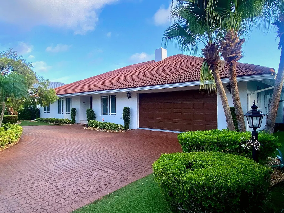 885 NE Mulberry Drive, Boca Raton, FL – photo 2
