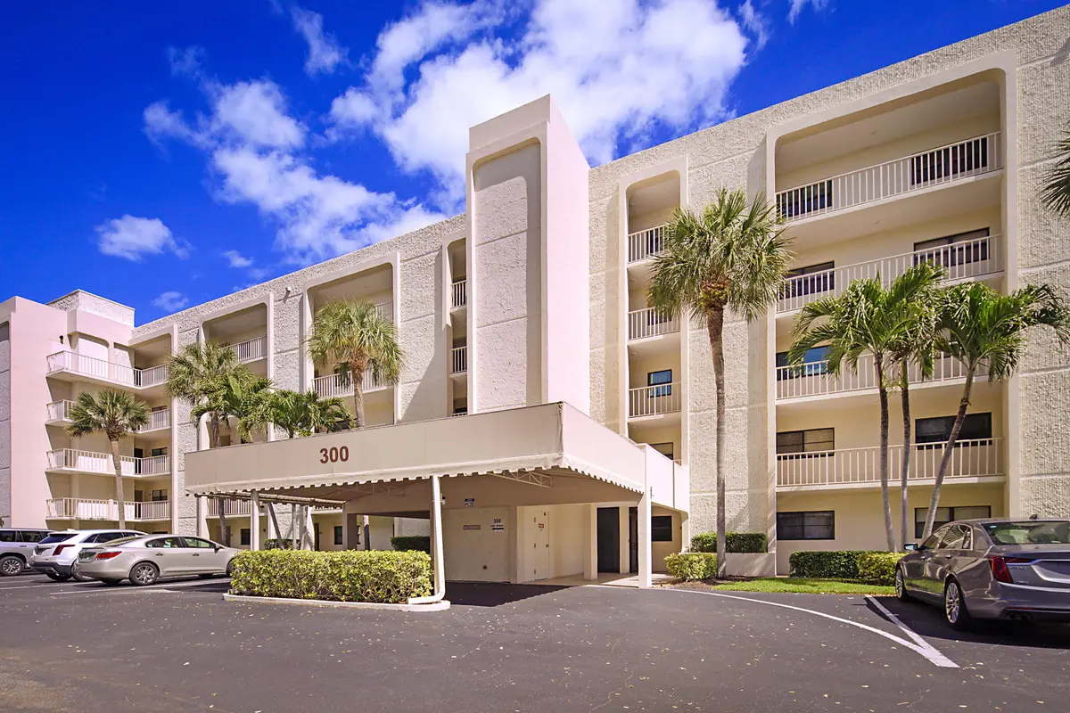 300 Intracoastal Place 101-2 at 300 Intracoastal Place 101, Jupiter