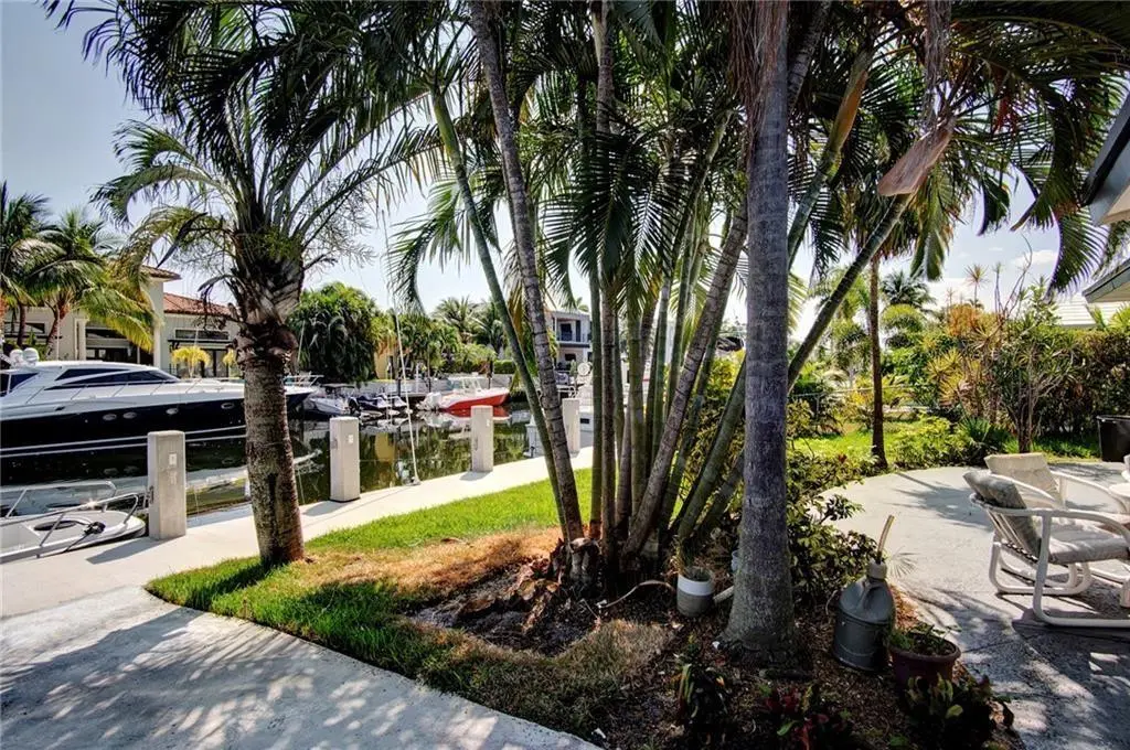 Photo 3 at 3860 NE 23rd Avenue 4, Lighthouse Point