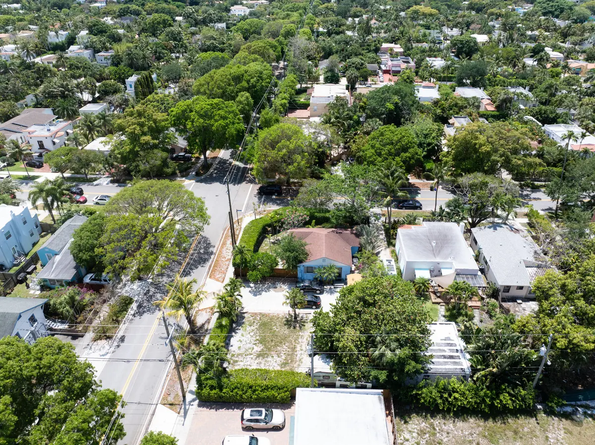 Petra-7 at 1915 Lake Avenue, West Palm Beach