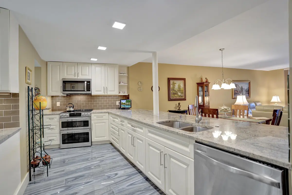 DSC00111 at 3499 Oaks Way Unit 205, Pompano Beach