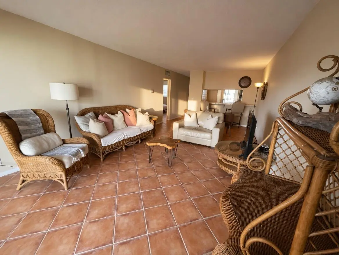 image at 1430 S Lakeside Drive 22, Lake Worth Beach