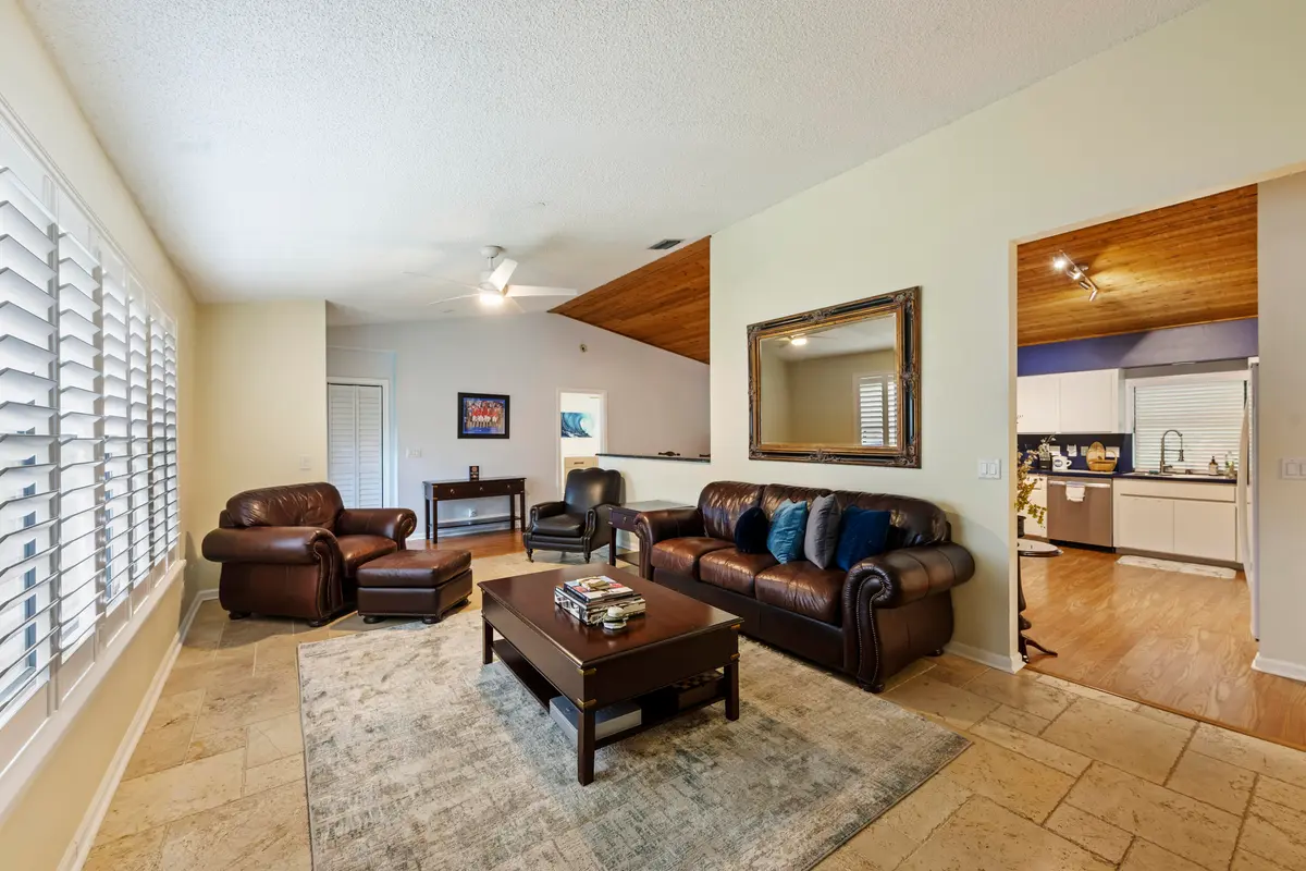 LAC_5985 at 756 Juniper Place, Wellington