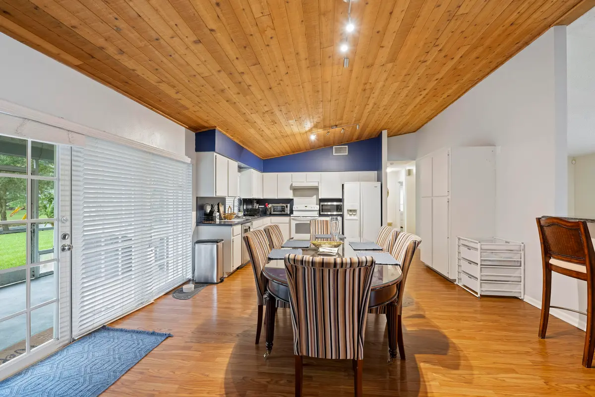 LAC_6015 at 756 Juniper Place, Wellington