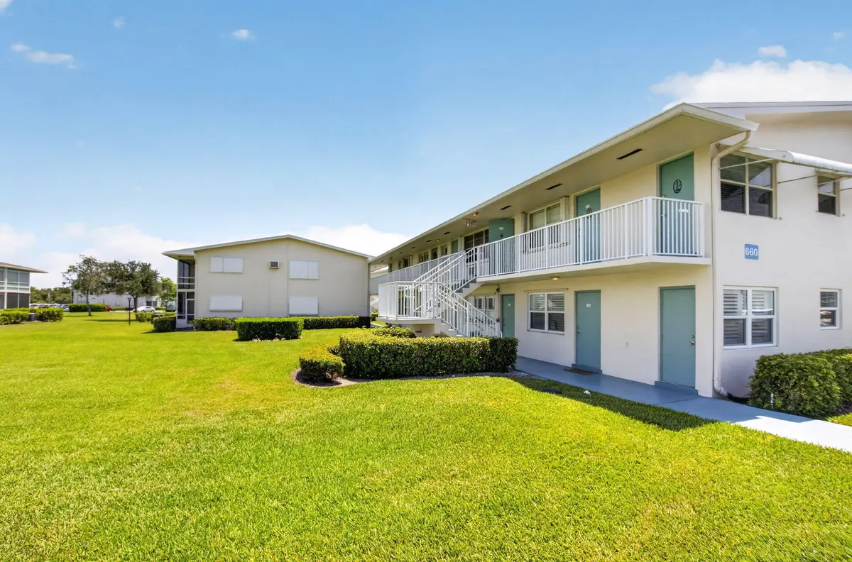 2-web-or-mls-DSC_6895 at 660 Horizon 107, Boynton Beach