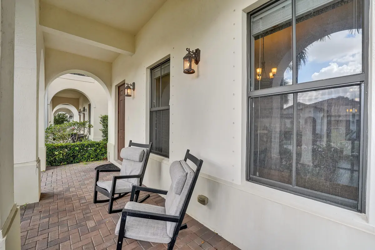 DSC09456 at 3946 NW 84th Way, Cooper City