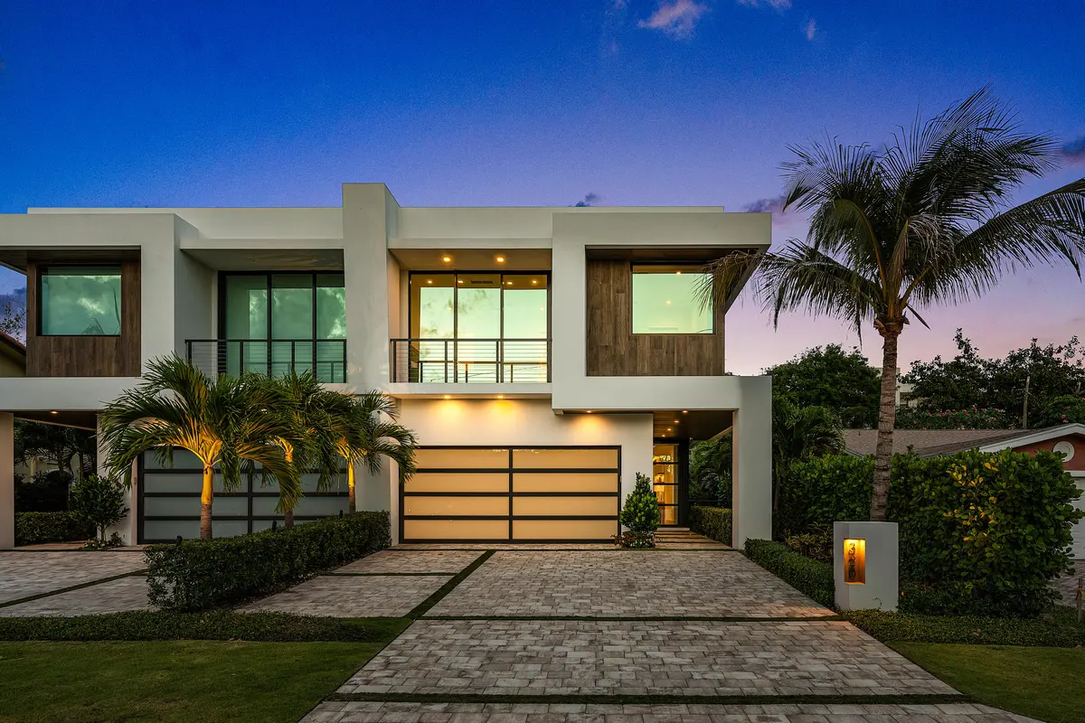 068-320NortheastWavecrestWay-BocaRaton-F at 320 NE Wavecrest Way, Boca Raton