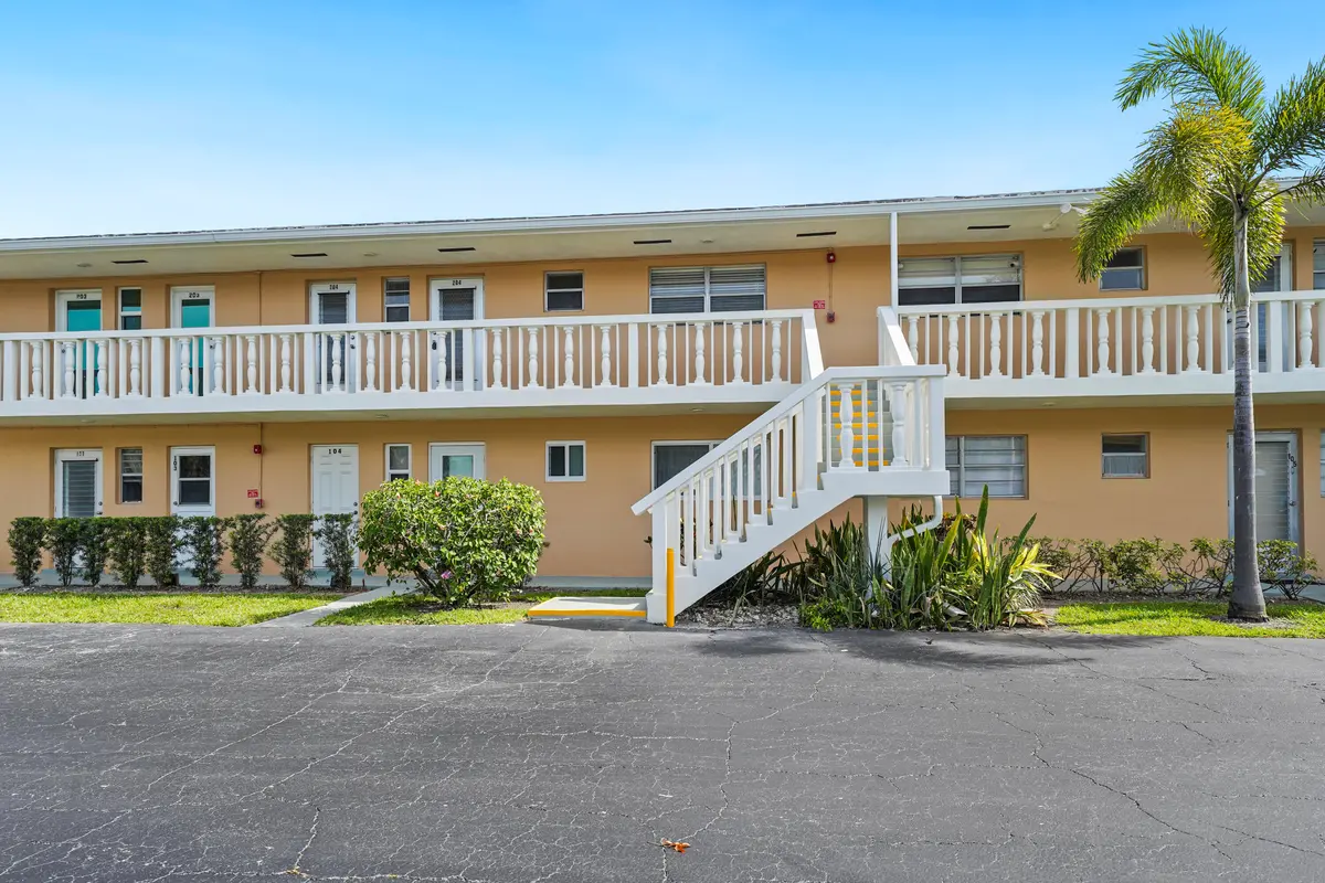 2222 NE 1st Way 204, Boynton Beach, FL – photo 2