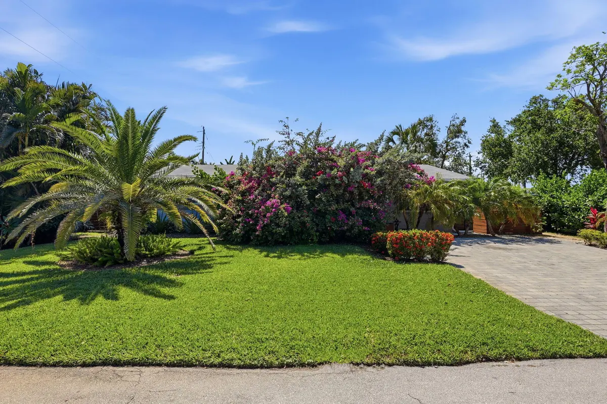 2-web-or-mls-0E2A7245 at 4461 NE 15th Avenue, Oakland Park