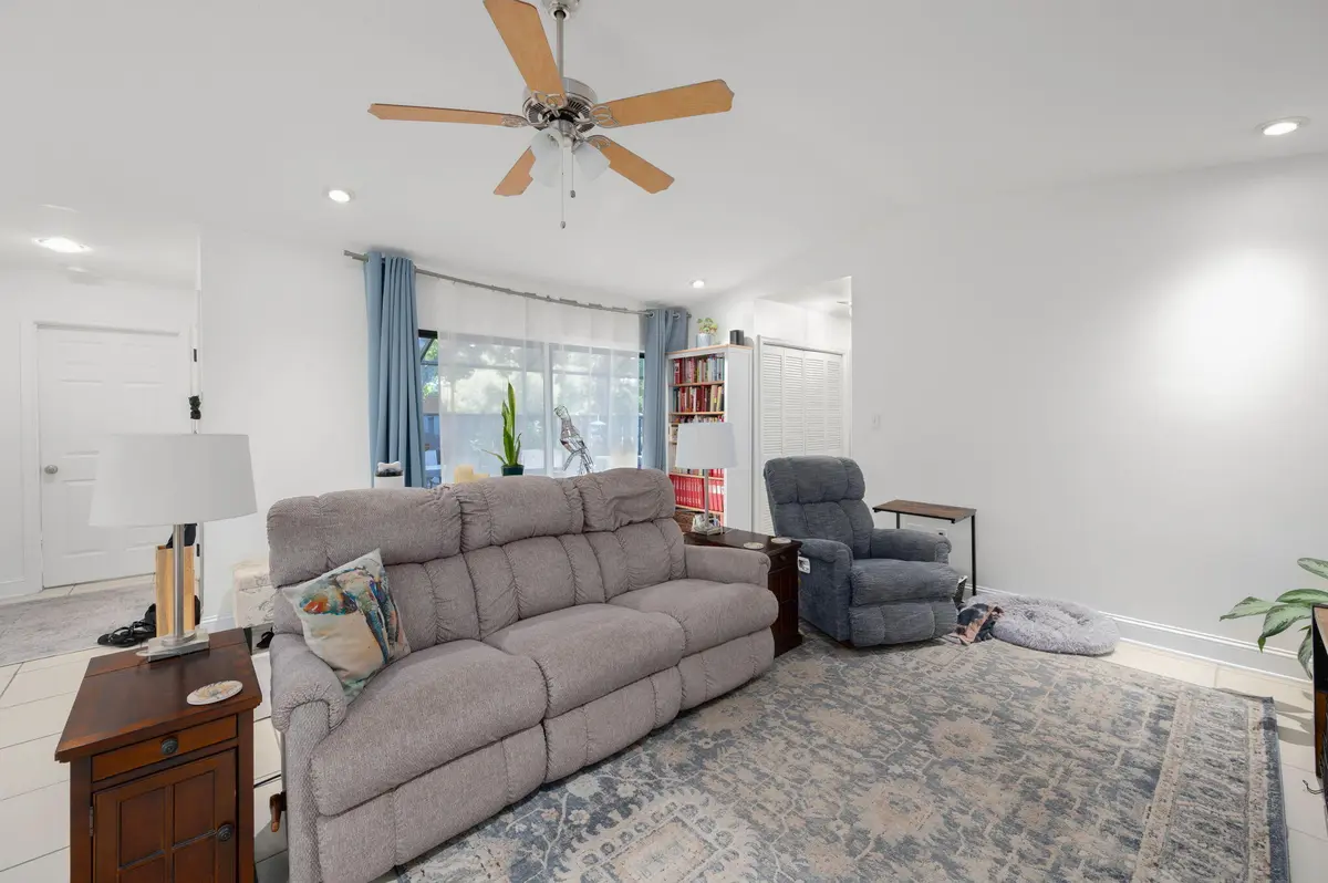 c4 at 1433 Captains Walk 18d, Fort Pierce