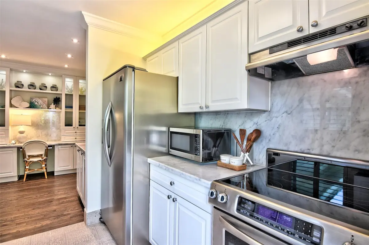 Photo 6 at 518 NE 13th Avenue, Fort Lauderdale
