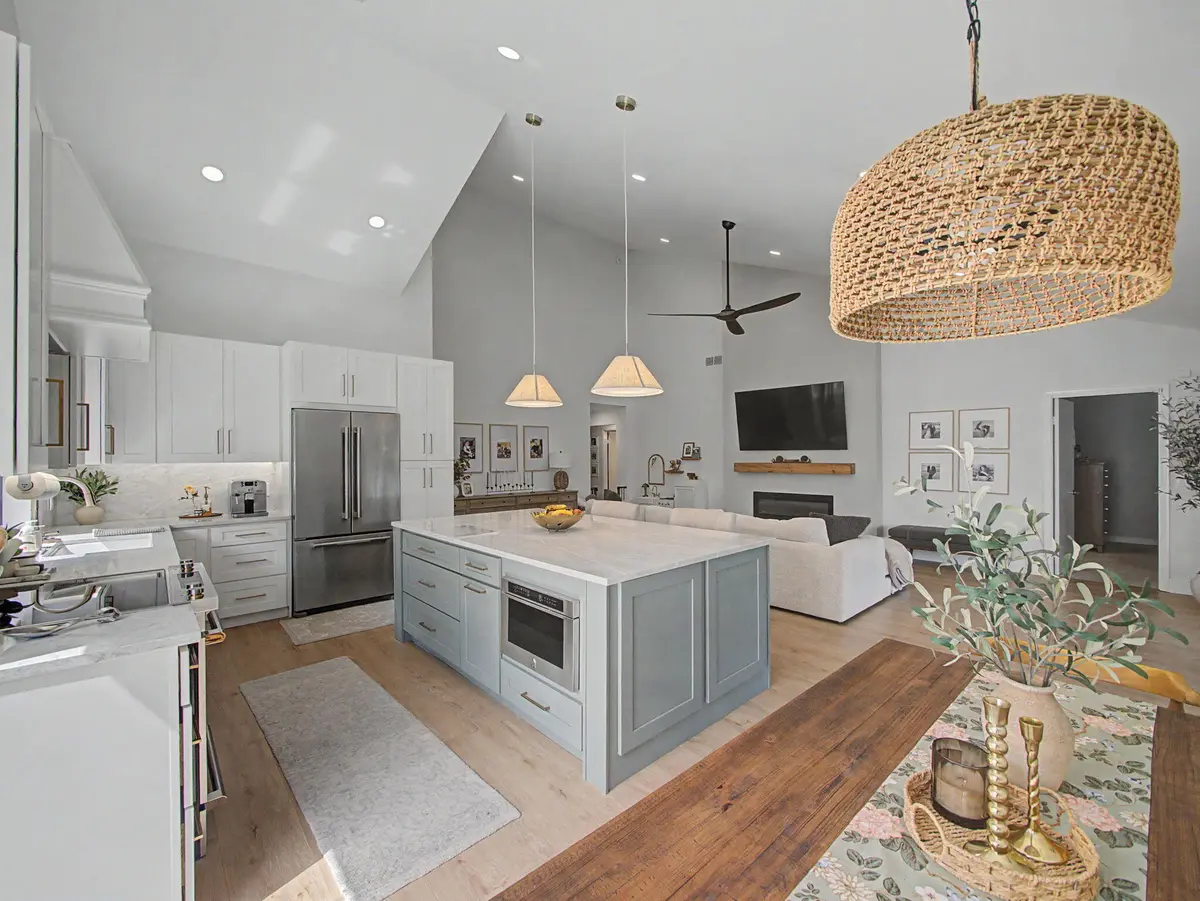 Kitchen / Living at 2631 Mohawk Circle, West Palm Beach