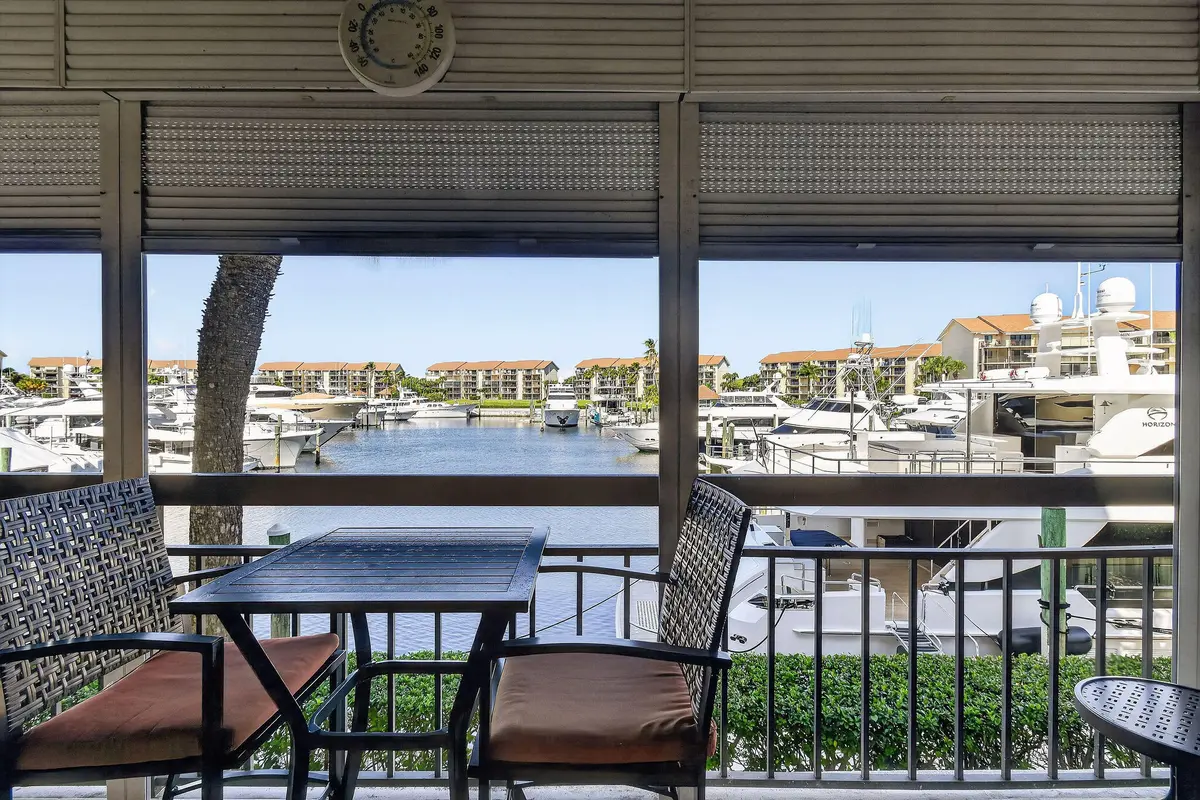 2401MarinaIsleWay#206(40) at 2401 Marina Isle Way #206, Jupiter