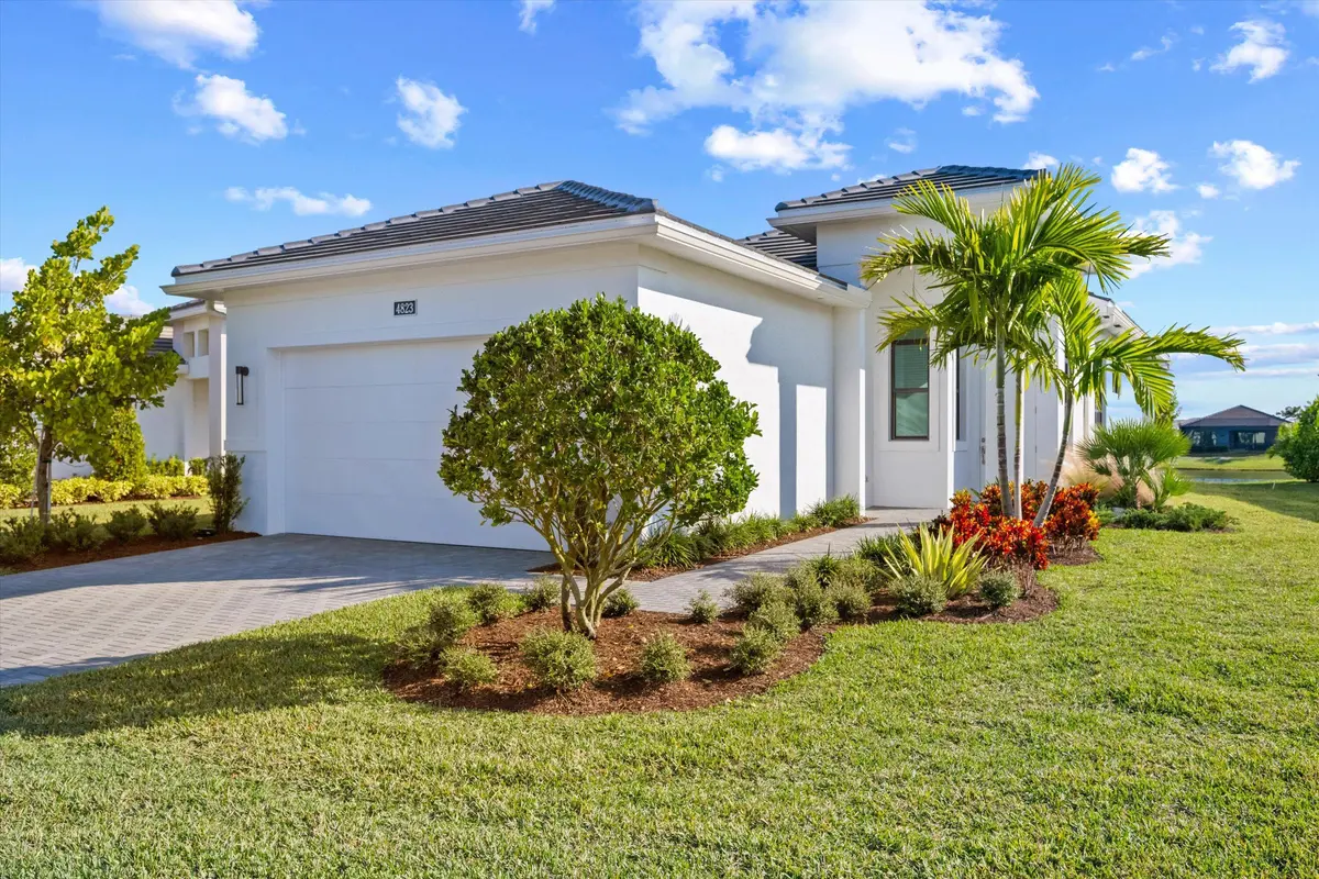 02-DSC_4880 at 4823 Saint Armands Way, Westlake