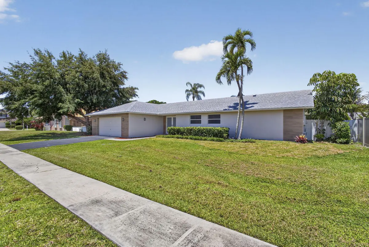 3-web-or-mls-BS1A5447 at 12890 Guilford Circle, Wellington