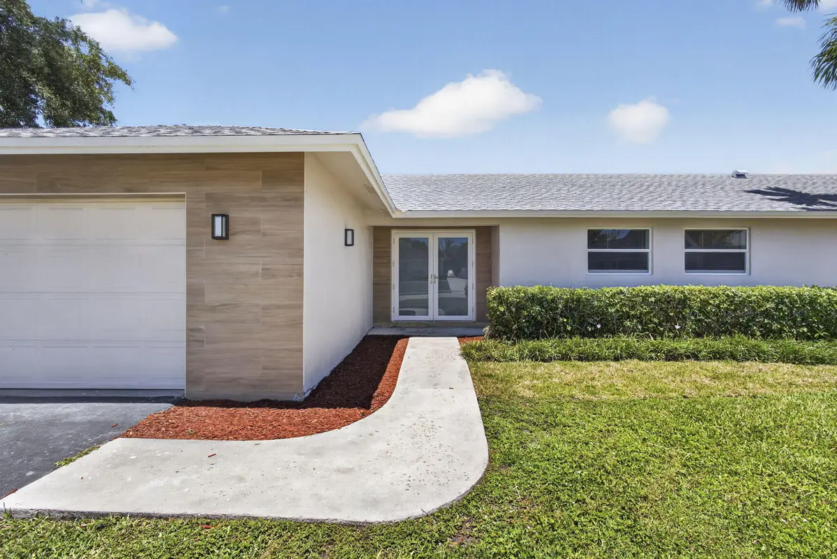 5-web-or-mls-BS1A5459 at 12890 Guilford Circle, Wellington