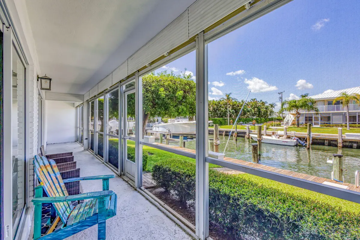 37-web-or-mls-5D1A5125_HDR at 68 Yacht Club Drive 3, North Palm Beach