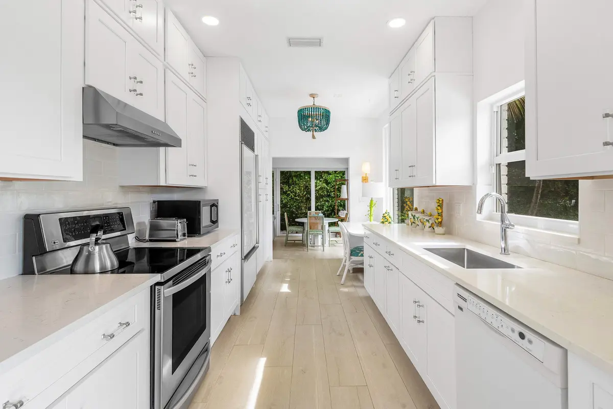 #0.7 at 1100 N Ocean Boulevard, Gulf Stream