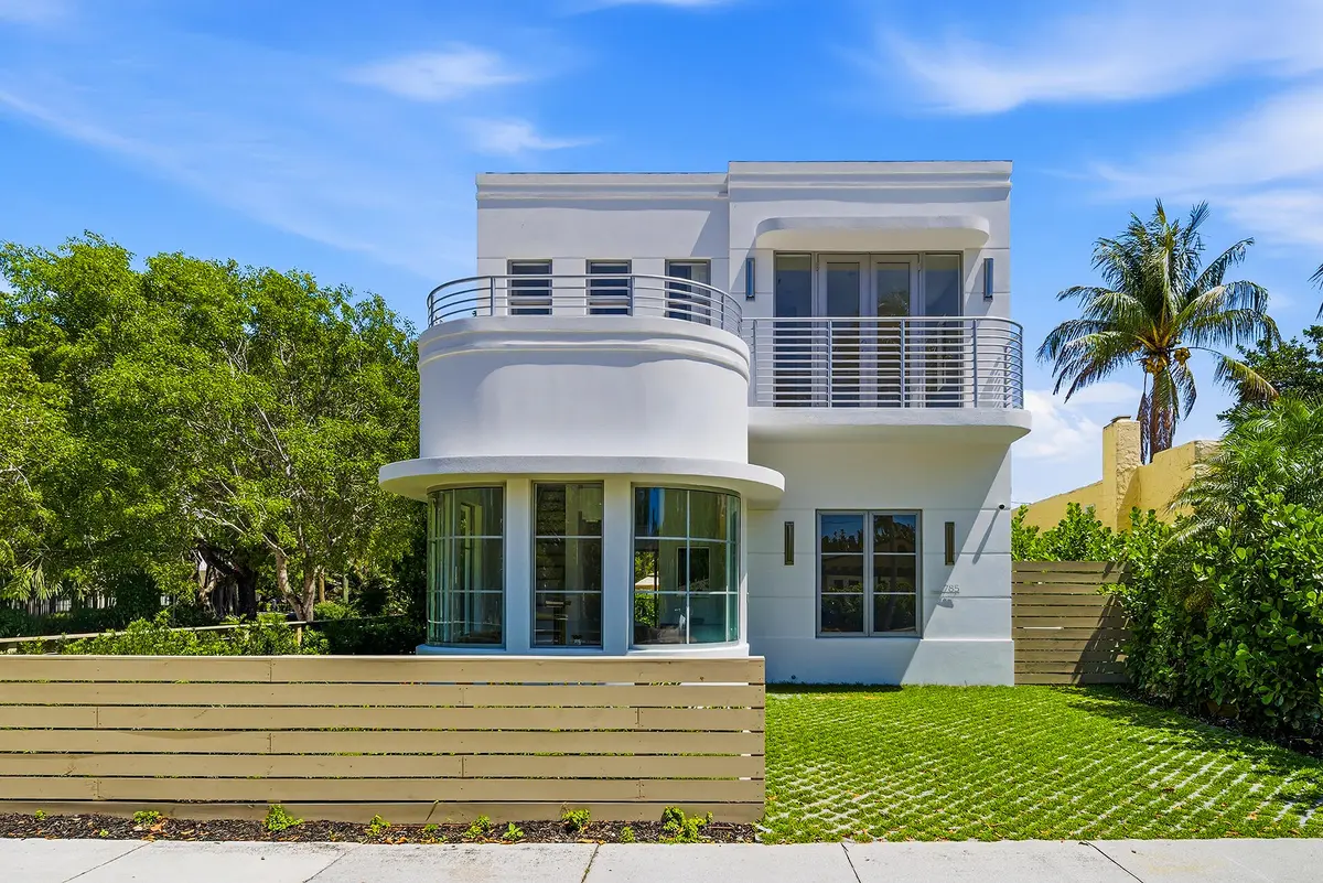 PARK-PLACE-33401-III-002 (1) at 785 Park Place, West Palm Beach