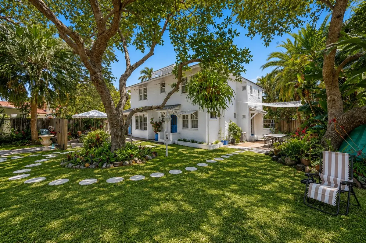 RESIDENCE FOR SALE Parcel 0030 at 706 N Palmway, Lake Worth Beach