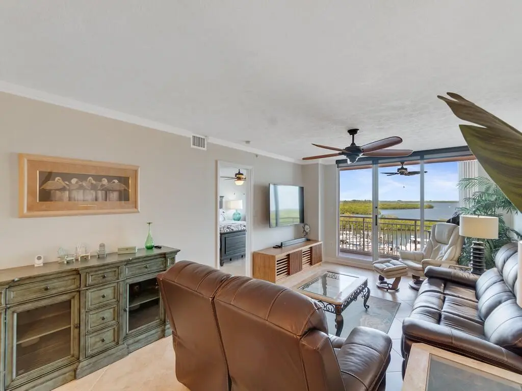 Living at 5167 N Highway A1a Highway 504, Fort Pierce
