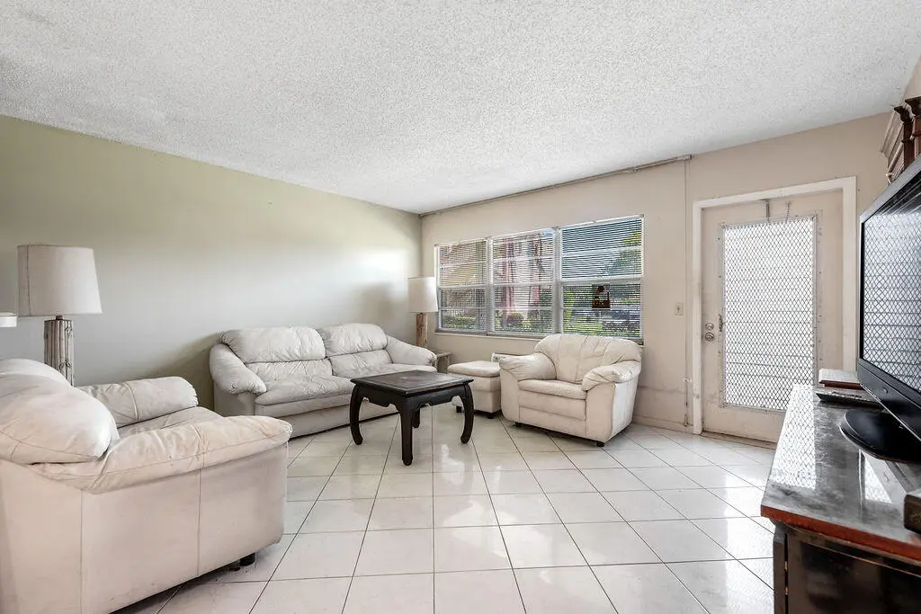 301PrestonH-2 at 301 Preston H 301, Boca Raton