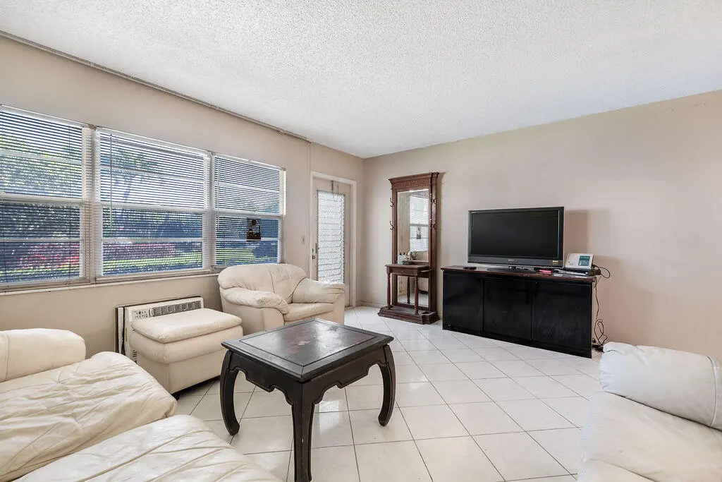301PrestonH-3 at 301 Preston H 301, Boca Raton