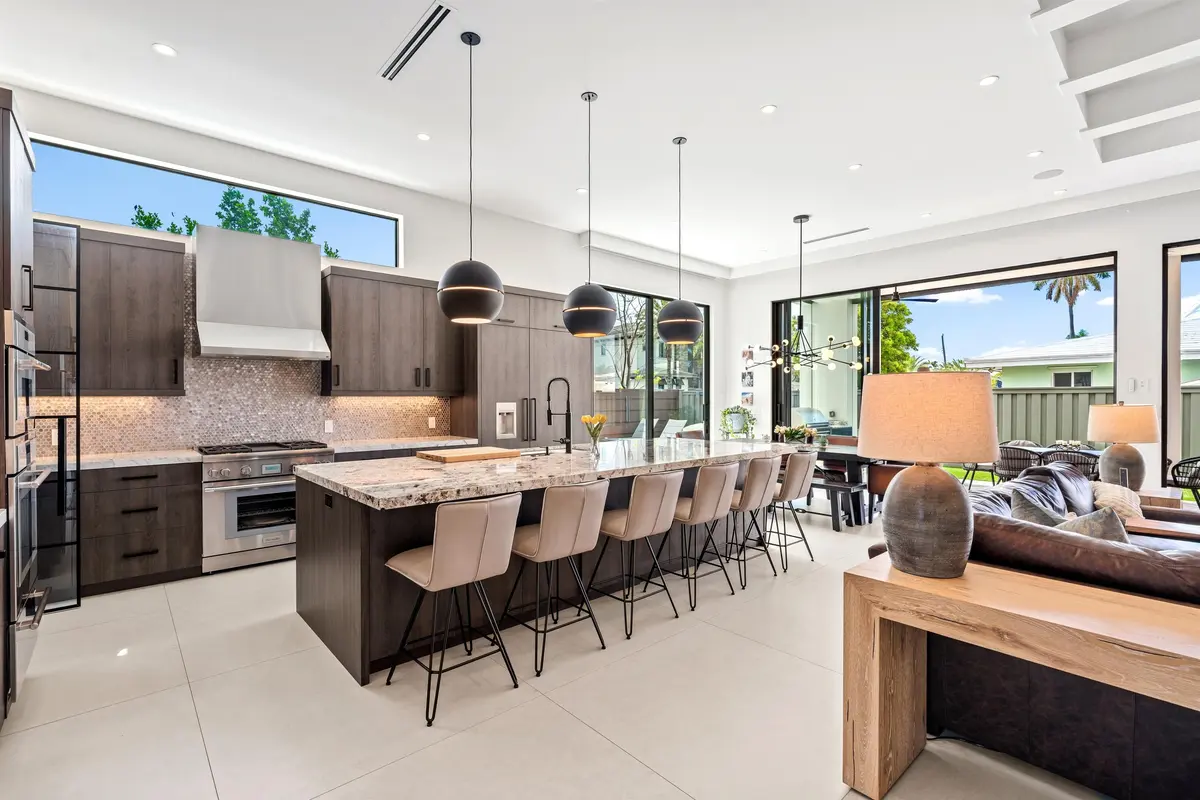 KITCHEN_RIGHT_ANGLE_DT at 2880 NE 35th Street, Lighthouse Point