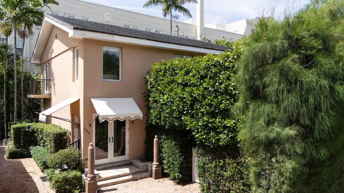 ParkAve1 at 222 Park Avenue, Palm Beach