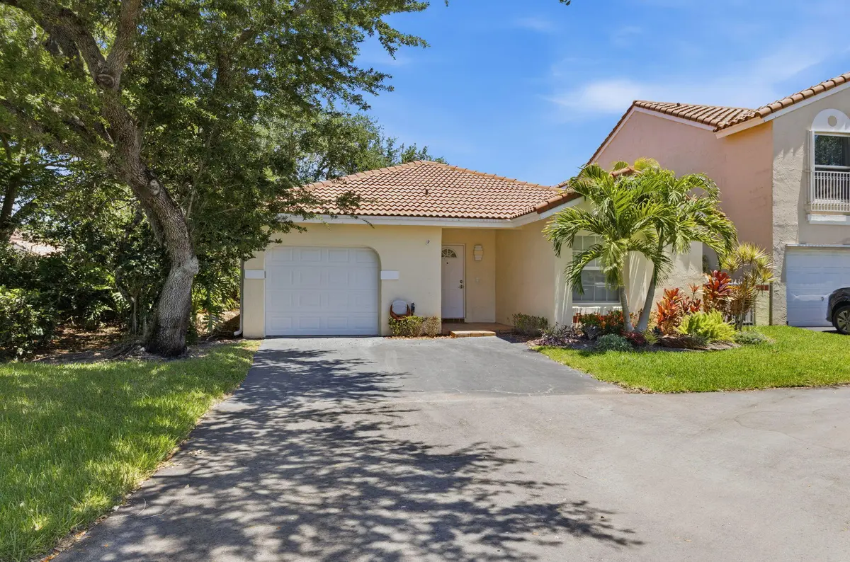 2-web-or-mls-AR Media 2 at 1472 Garden Road, Weston