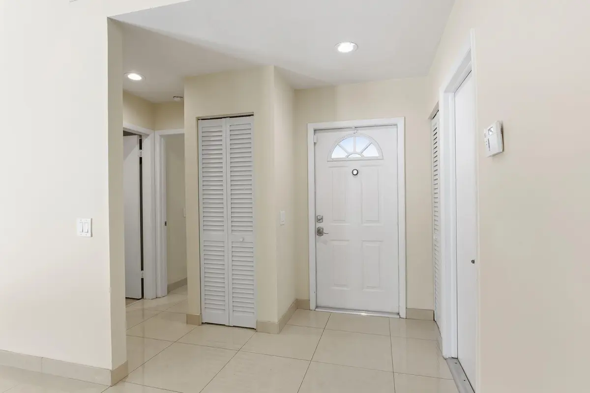 5-web-or-mls-AR Media 5 at 1472 Garden Road, Weston