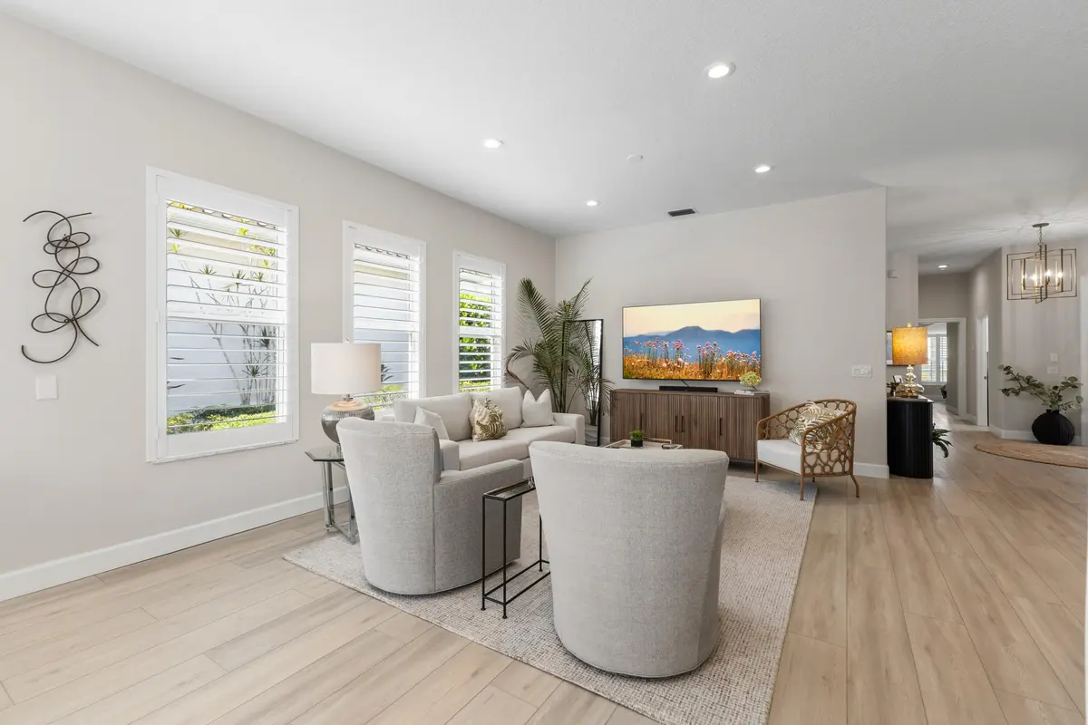 Living room at 1009 Diamond Head Way, Palm Beach Gardens