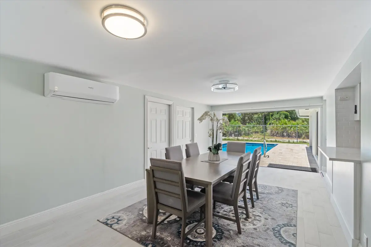 10-108 SE 31st Ave Boynton Beach, FL-124 at 108 SE 31st Avenue, Boynton Beach