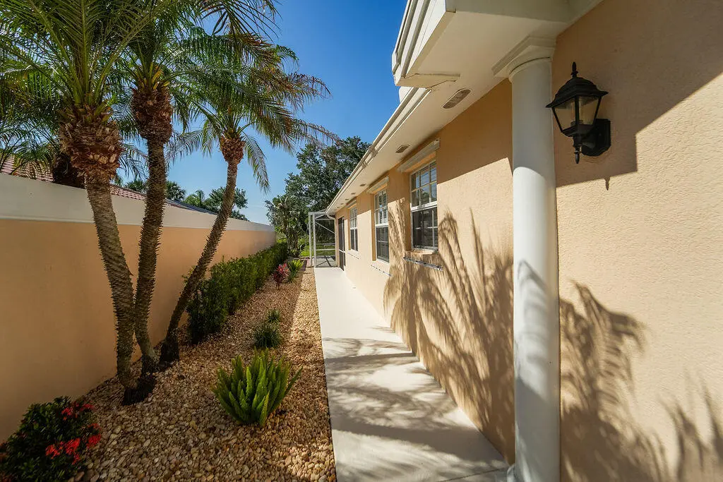 8439seretreathobesound-13 at 8439 SE Retreat Drive, Hobe Sound
