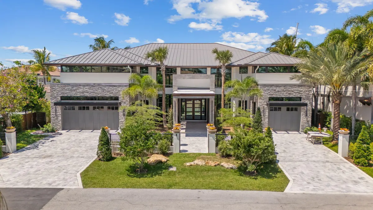 25-web-or-mls-2839 NE 26th Pl Fort Laude at 2839 NE 26th Place, Fort Lauderdale