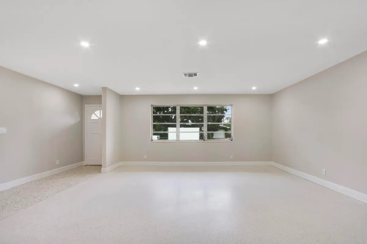 03_Image_3_mls at 732 Pelican Way, North Palm Beach