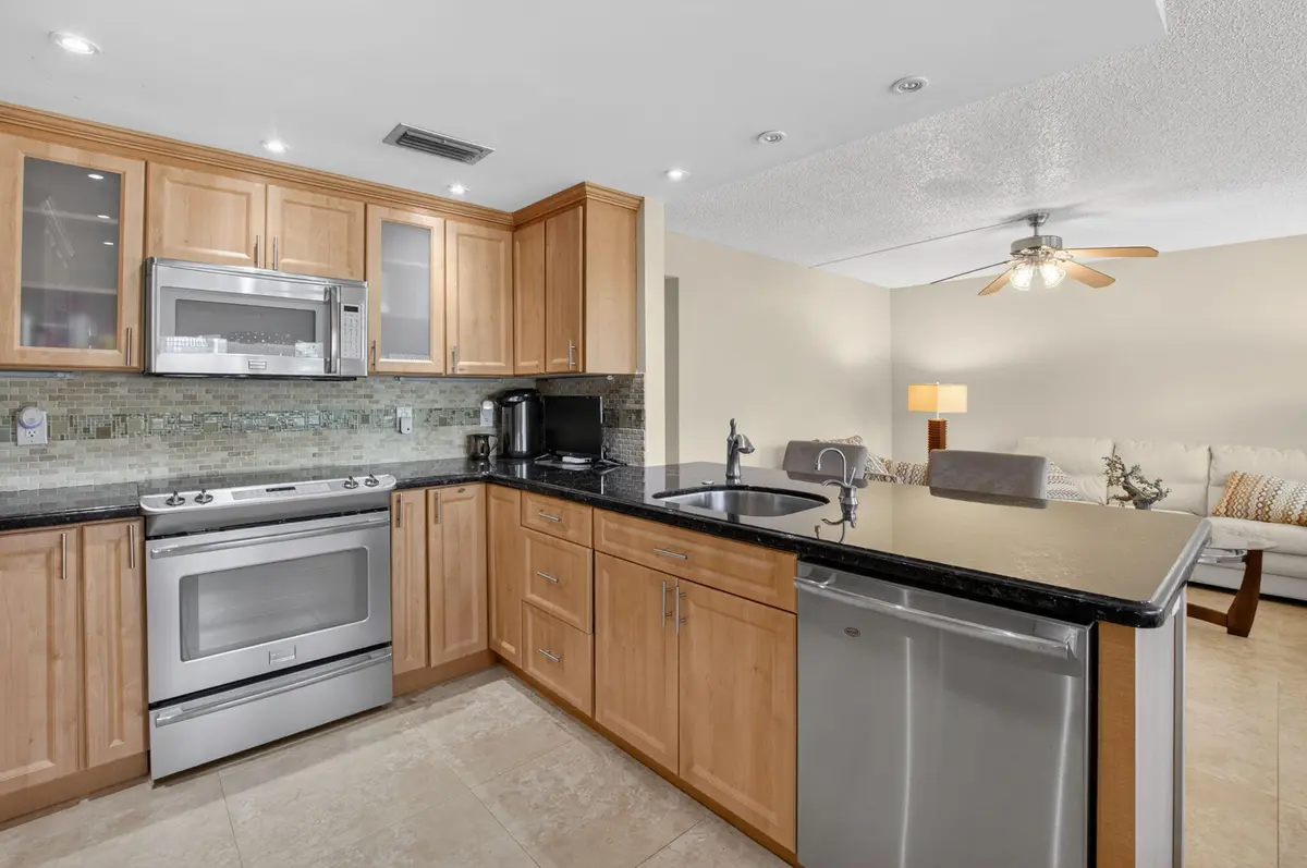 13-web-or-mls-DSC_9706 at 1027 Yarmouth Drive B, Boca Raton