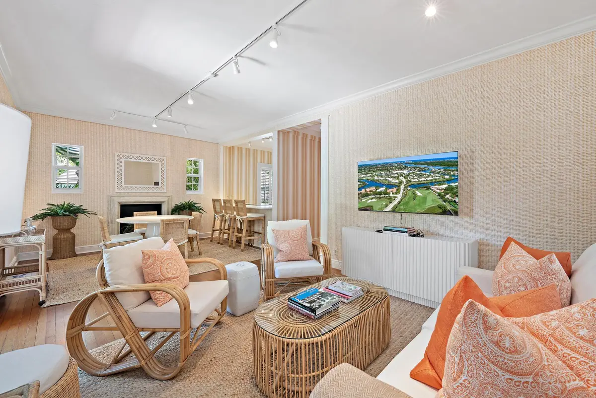 Living room at 151 S County Road 1st Fl, Palm Beach
