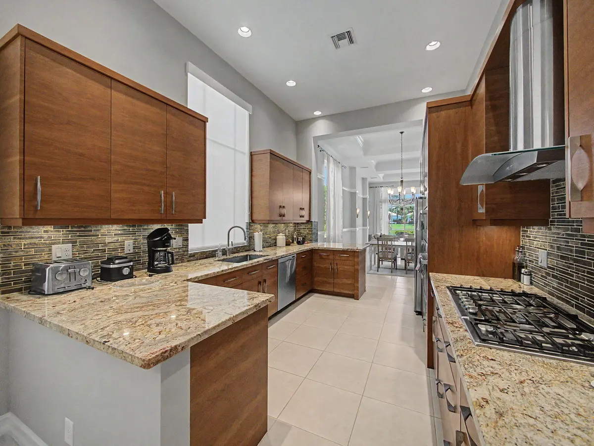 8-web-or-mls-009 at 76 Laguna Drive, Palm Beach Gardens