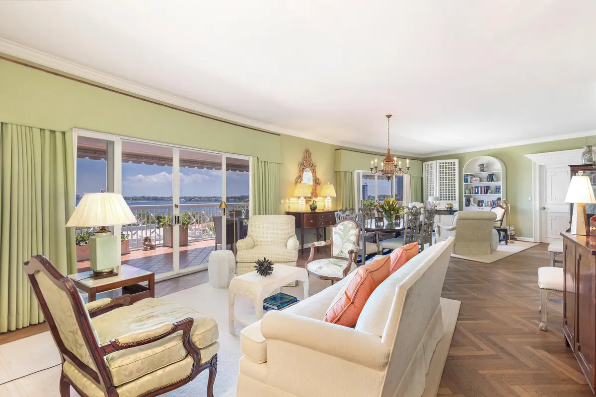 low-3 at 389 S Lake Drive Phb, Palm Beach