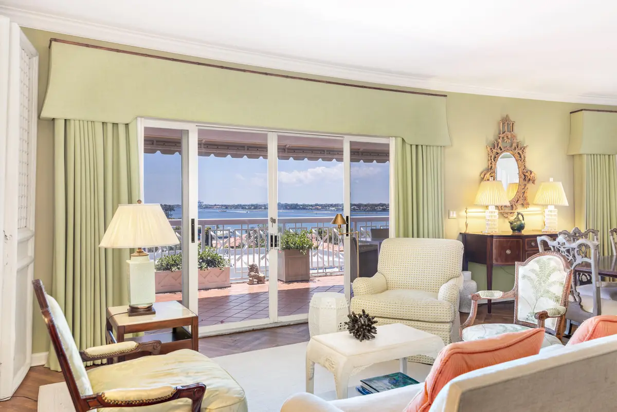 low-4 at 389 S Lake Drive Phb, Palm Beach