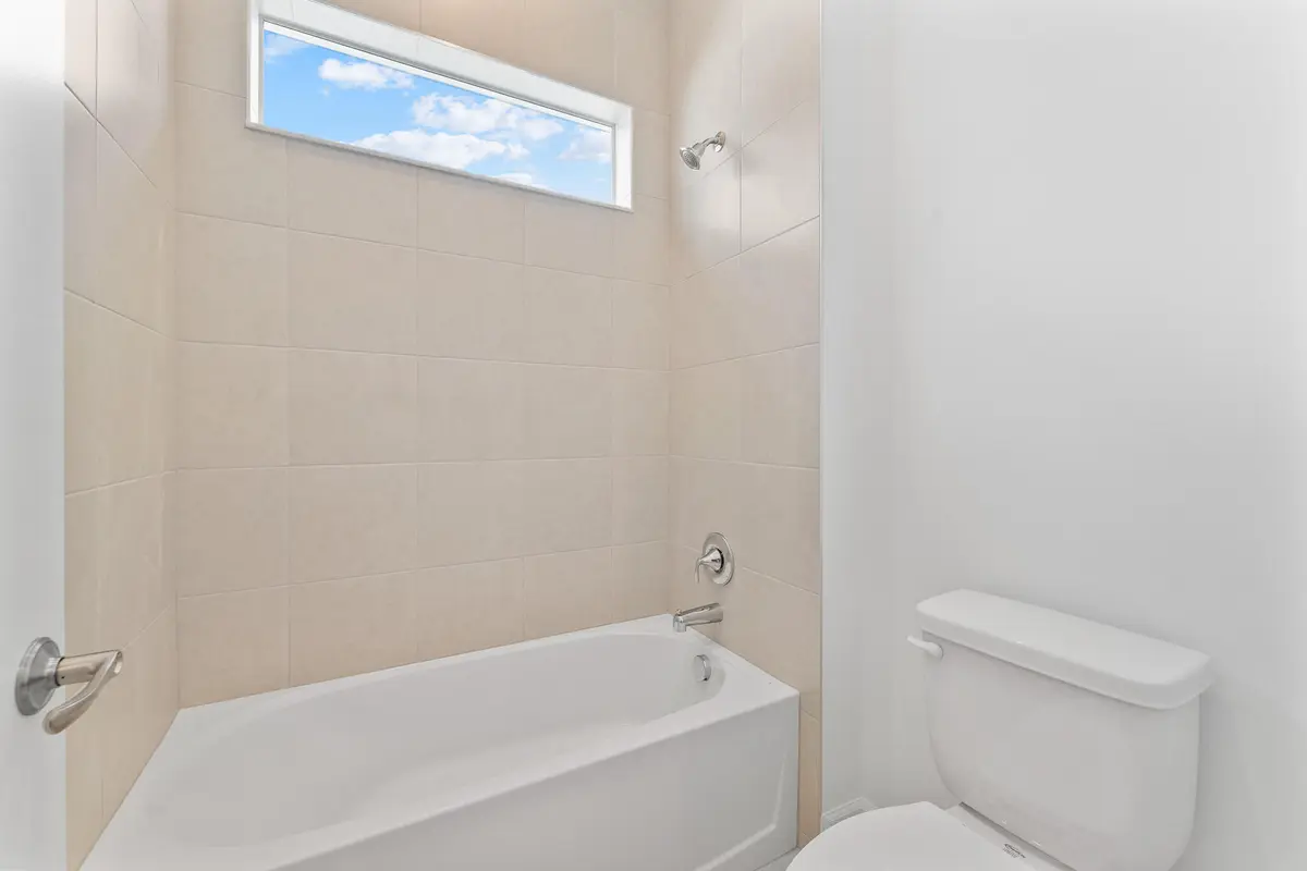 US_SEF_CARLTON_LOT 182_BATH 2 at 10625 SW Larocca Way, Port St. Lucie