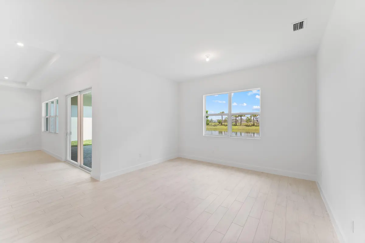 US_SEF_CARLTON_LOT 182_DINING at 10625 SW Larocca Way, Port St. Lucie